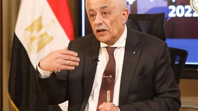 إلكترونيًا لأسئلة اختيار من متعدد وورقيا للمقالية.. ننشر تفاصيل امتحانات الصف الأول الثانوي 