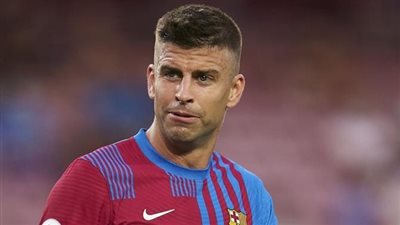 بسبب تسريبات هاتفية.. بيكيه يواجه اتهامًا بتلقي عمولات لتسهيل لعب السوبر الإسباني بالسعودية | فيديو 