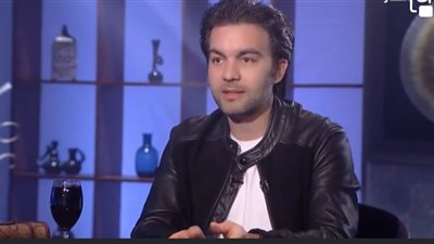 شريف رمزي: بعض الفنانين أصبحوا عبيدًا للسوشيال ميديا.. وأرفض ظهور أولادي