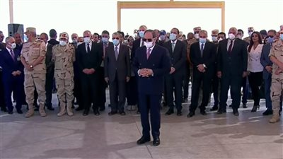 الرئيس السيسي يتفقد منطقة توشكى ويعطي إشارة البدء لموسم حصاد القمح | بث مباشر 
