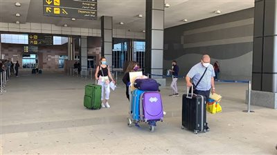 15 ألف سائح يصلون إلى منتجعات البحر الأحمر على متن 96 رحلة طيران