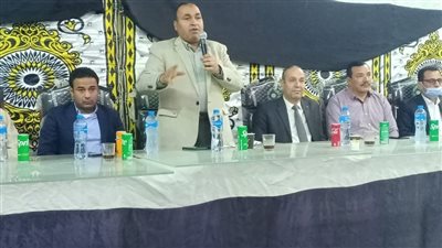 بتوجيهات من المحافظ.. الفيوم تُكثف الندوات التوعوية لأصحاب الأراضي الزراعية بأهمية توريد الأقماح للصوامع