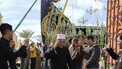 توافد أعداد كبيرة من الأهالي بعزاء معاون مباحث قسم العامرية في مسقط رأسه بالبحيرة | بث مباشر 