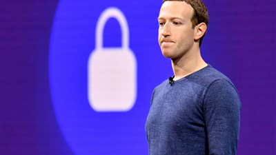 عقوبات روسية على 29 أمريكيًا بينهم مؤسس فيسبوك ونائبة الرئيس الأمريكي 