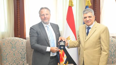 أسامة ربيع يلتقي السفير الدنماركي لبحث سبل التعاون في مجال النقل البحري