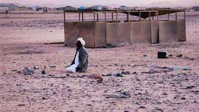 مساجد الصحراء في حلايب وشلاتين.. مفروشة بالرمال وسقفها السماء ومحرابها الأحجار