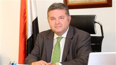 وزير قطاع الأعمال العام يتابع مع Technip الإيطالية تطوير الدلتا للأسمدة