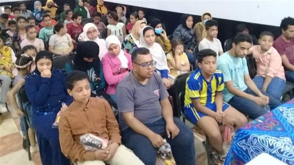 جانب انعقاد الصالون