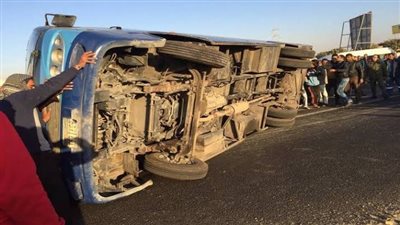 مصرع وإصابة 12 شخصًا في انقلاب أتوبيس بالمنوفية