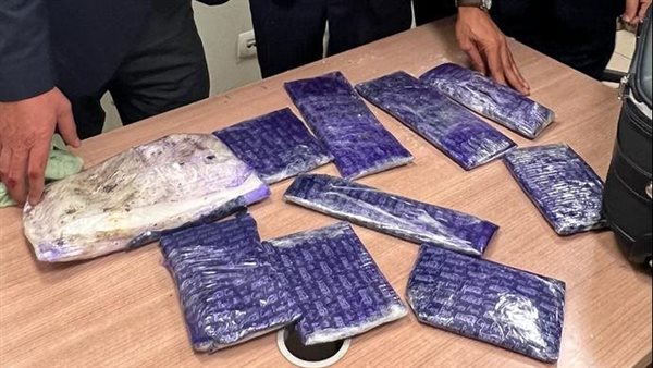 جمارك مطار القاهرة