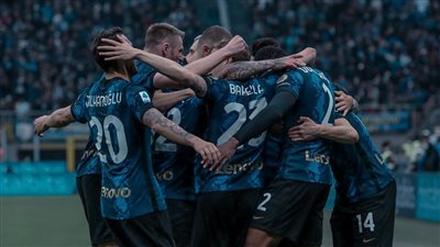 إنتر ميلان يضرب روما بثلاثية في الدوري الإيطالي