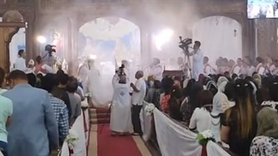 بحضور المئات.. بدء قداس عيد القيامة المجيد في كاتدرائية الأنبا شنودة بالغردقة | بث مباشر