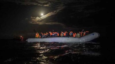 وزير المهجرين في لبنان يكشف للقاهرة 24 تفاصيل غرق سفينة على متنها 60 شخصا