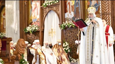 البابا تواضروس يترأس قداس عيد القيامة بالكاتدرائية المرقسية بالعباسية