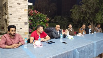 نائب رئيس جامعة الزقازيق يلتقي طلاب المدن الجامعية