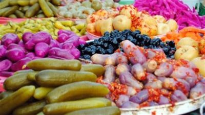 ضبط 3 أطنان مخلل تالف وتحرير 67 محضرًا خلال حملة تموينية بالدقهلية 