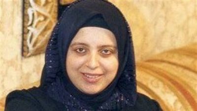 عبير الشرقاوي لـ القاهرة 24: يحيى الفخراني تنمر عليا بسبب حجابي رغم أنه ملتزم