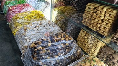 يا كحك العيد يا إحنا يا بسكويت.. 30 صورة ترصد الأسعار والبيتيفور أشكال وألوان في الأقصر 