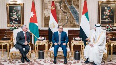 السيسي يلتقي العاهل الأردني والشيخ محمد بن زايد