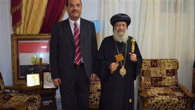 رئيس جامعة العريش يهنئ الاقباط بمناسبة عيد القيامة المجيد 