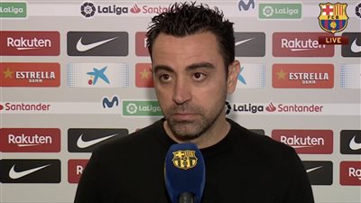 بعد التتويج بكأس جامبر.. تشافي يثير الجدل بشأن رحيل دي يونج