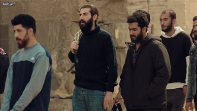 الحلقة الـ 23 من العائدون.. محمد عادل يفقد التواصل مع أمير كرارة وأمينة خليل وهند تقتل نفسها بالسم