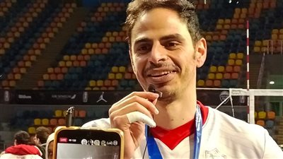 الزمالك يمدد عقد رشاد شبل لاعب فريق الطائرة لمدة موسمين