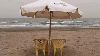  شاطئ بورسعيد خالٍ من المواطنين في شم النسيم | صور 