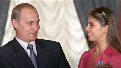 ضربة قوية لبوتين.. أمريكا تدرس فرض عقوبات على عشيقة الرئيس الروسي