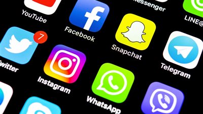 فيس بوك وواتساب يتصدران منصات التواصل الاجتماعي الأكثر استخداما في مصر بعام 2022