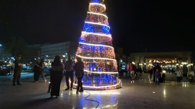 توافد العديد من الأقباط على كورنيش النيل بأسوان للاحتفال بعيد شم النسيم