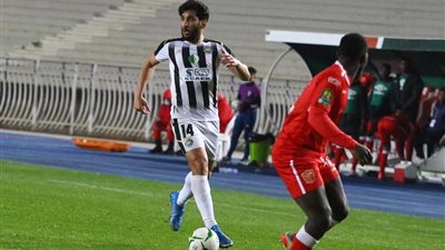 قراوي نجم وفاق سطيف: الأهلي المنافس الأصعب في إفريقيا.. وتربطني علاقة بـ ديانج | حوار