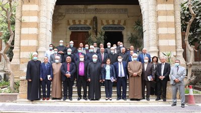 رئيس الطائفة الإنجيلية يهنئ وزير الأوقاف بقرب حلول عيد الفطر المبارك