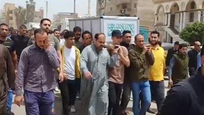 انهيار أهالي دكرنس بالدقهلية لحظة تشييع جثمان طالب الأكاديمية البحرية.. ووالدته: بزف عريس للجنة |بث مباشر 