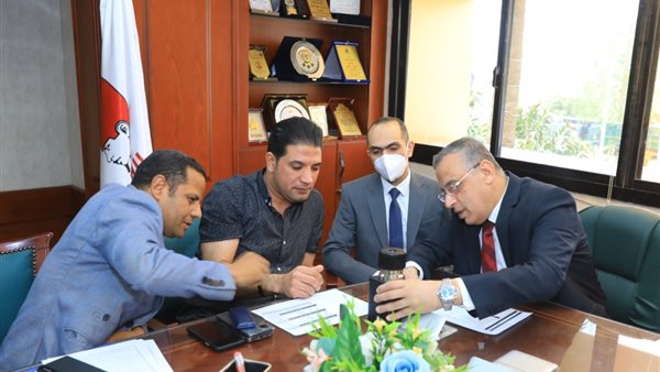 محافظ سوهاج يجري