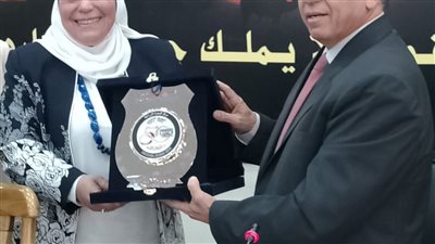 وزارة الزراعة تكرم خبيران لحصولهما على جوائز عالمية
