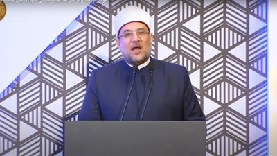 وزير الأوقاف: نقدم اليوم نماذج مشرفة من بين مئات الأئمة..ونكرم ثلاثة أشقاء من كبار حفظة القرآن 
