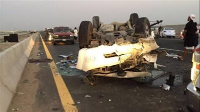 مصرع شخص وإصابة 5 في تصادم سيارتين بشمال سيناء