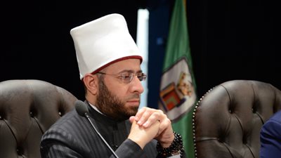 الأزهري: لن يكون المسلمون أصحاب تدين كامل ما دام هناك تأخر عن اللحاق بركب العلم والتكنولوجيا