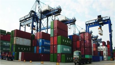 شعبة المستوردين: تكدس في الموانئ لصعوبة عمليات الإفراج الجمركي