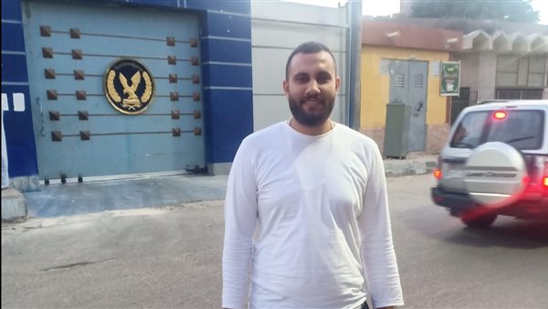  الباحث إبراهيم عز