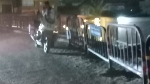 سياج أعلى كوبرى السواح