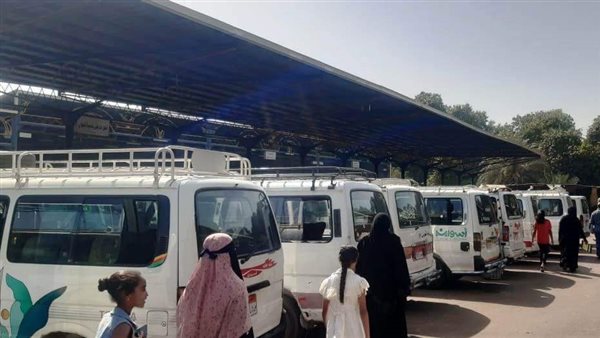 موقف سيارات السرفيس