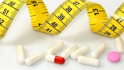  هتخس 10 كيلو في 15 يوم.. كبسولة تخسيس تثير الجدل.. وخالد منتصر: أكبر حرام