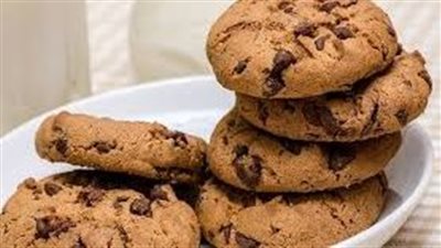 طريقة عمل الكوكيز بالفانيليا والكاكاو في البيت.. تعرفي عليها 