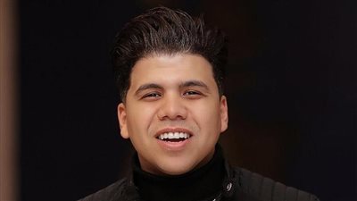 أنا مليونير وماطلعتش على أكتاف الرقاصات.. أبرز تصريحات عمر كمال