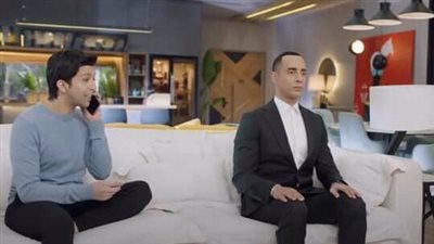 في بيتنا روبوت 2 الحلقة 27.. ليلى زاهر تُنشئ حسابا وهميا على فيسبوك