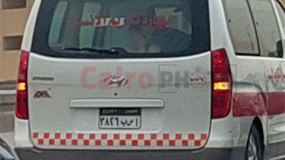 تأثر أقارب الصحفي عماد الفقي خلال تشييع جثمانه