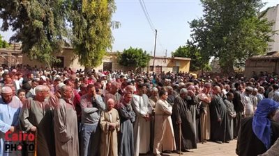 بث مباشر | وسط انهيار الأهالي.. الآلاف يشيعون جثامين 8 ضحايا حادث انقلاب تروسيكل بترعة بالبحيرة