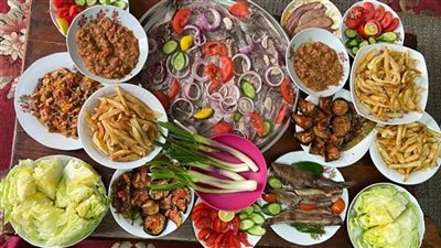 يصل لـ200 جنيه.. إقبال ضعيف على شراء الفسيخ بالأسواق لارتفاع الأسعار  